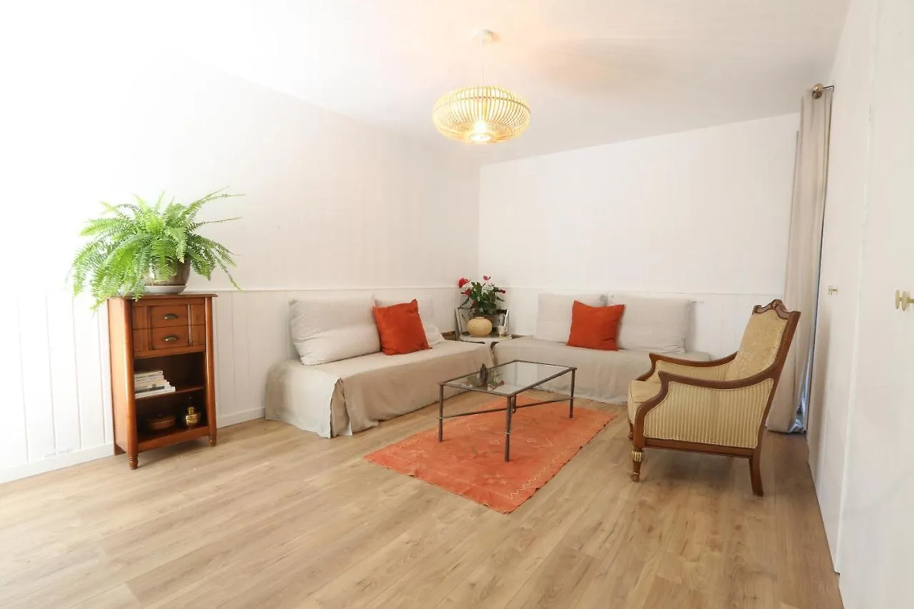 Holiday home Bastide Magnolia - Les Dependances, Roussillon Villa Roussillon
